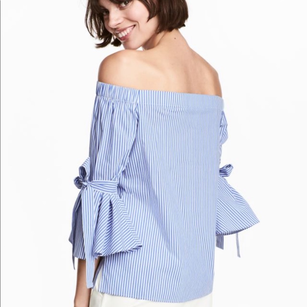 H&M off the shoulder blouse